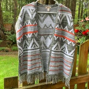 Arizona Jeans Fringed Geometric Print Short Cardigan
